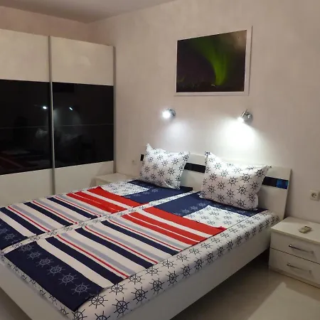 Apartament Holiday Апартаменты Бургас