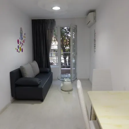 Апартаменты Apartament Holiday