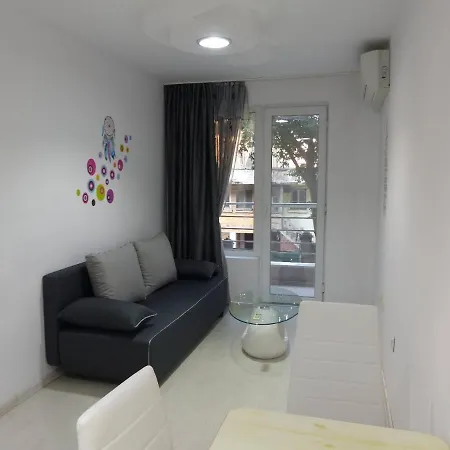 Apartament Holiday Μπουργκάς